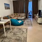 Sunflowers Summer Apartment *